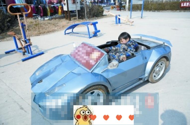 有种爷爷叫“别人家的”，树干、床垫做豪车，更有跑车“大黄蜂”
