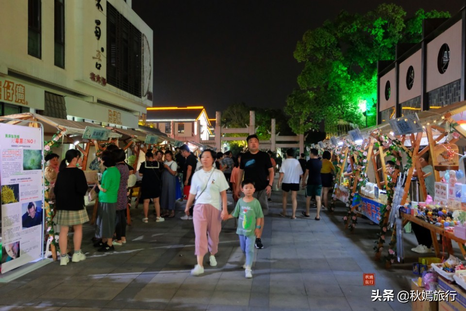 常熟塔路夜景,常熟方塔夜巷夜景