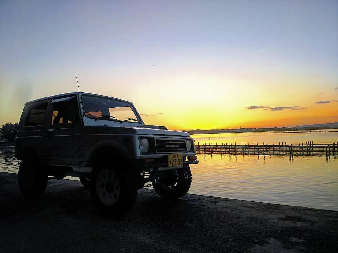 日本玩摩托车人手一辆,日本家庭一人工作养活一家人