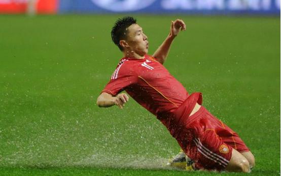 中国足球玄学掌门人——大宝天天见！