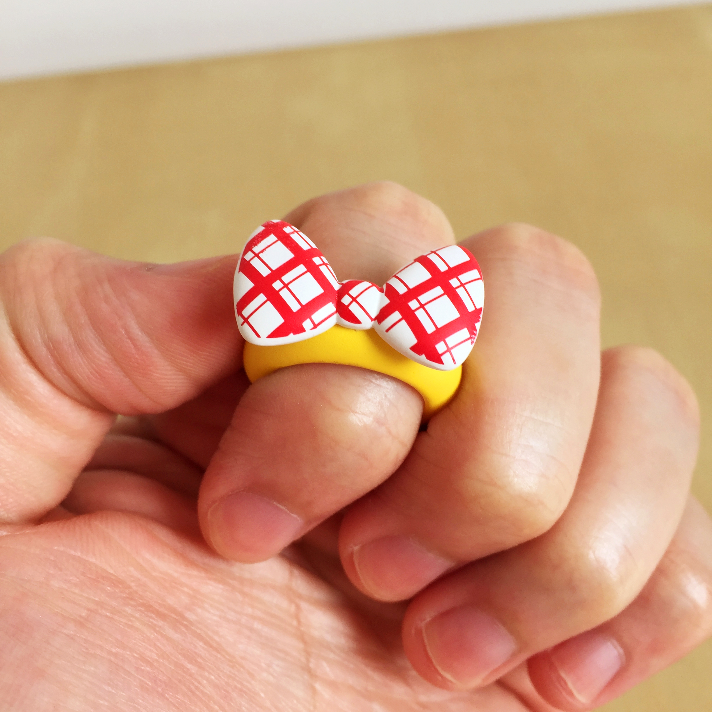 满满的《哆啦a梦》元素玩具戒指盒玩测评