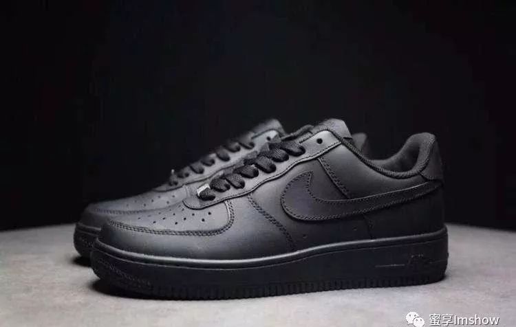 小白鞋和小粉鞋,小白鞋又出新款了男款