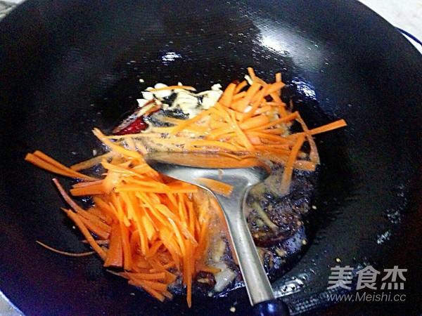 炒土豆丝关注点,炒土豆丝时哪种做法不粘锅