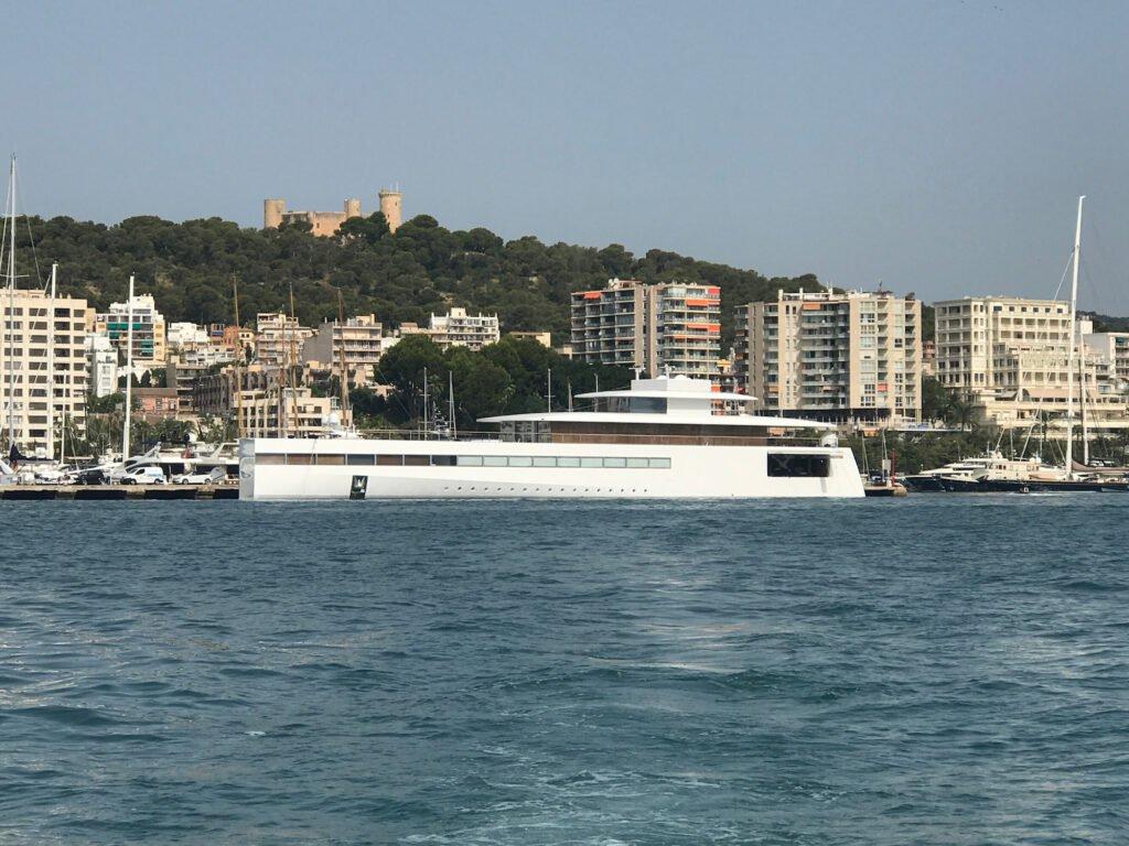 乔布斯女儿超级富二代,乔布斯女儿新瓶装旧酒