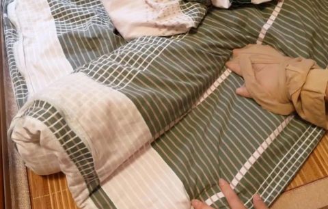 快把*袜丝**扔床上，有大用途，女性朋友抢着学一学，涨知识了