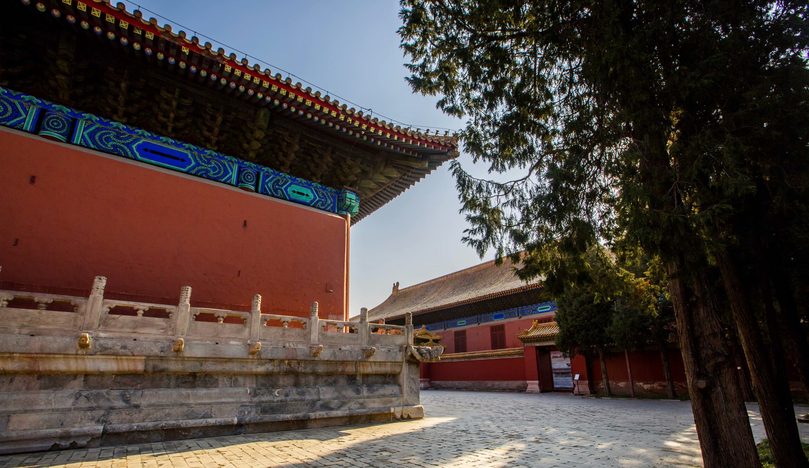 太庙，位于北京市东城区东长安街*安门天**东侧，始建于明永乐十八年