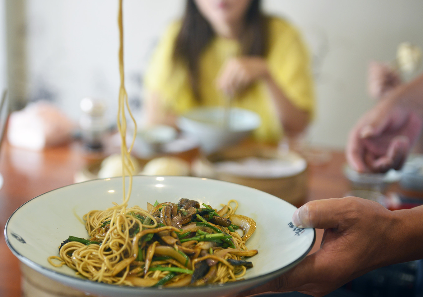 和小姐姐一起逛嘉兴吃百年传承的美味，大胆的把美好生活秀给你看