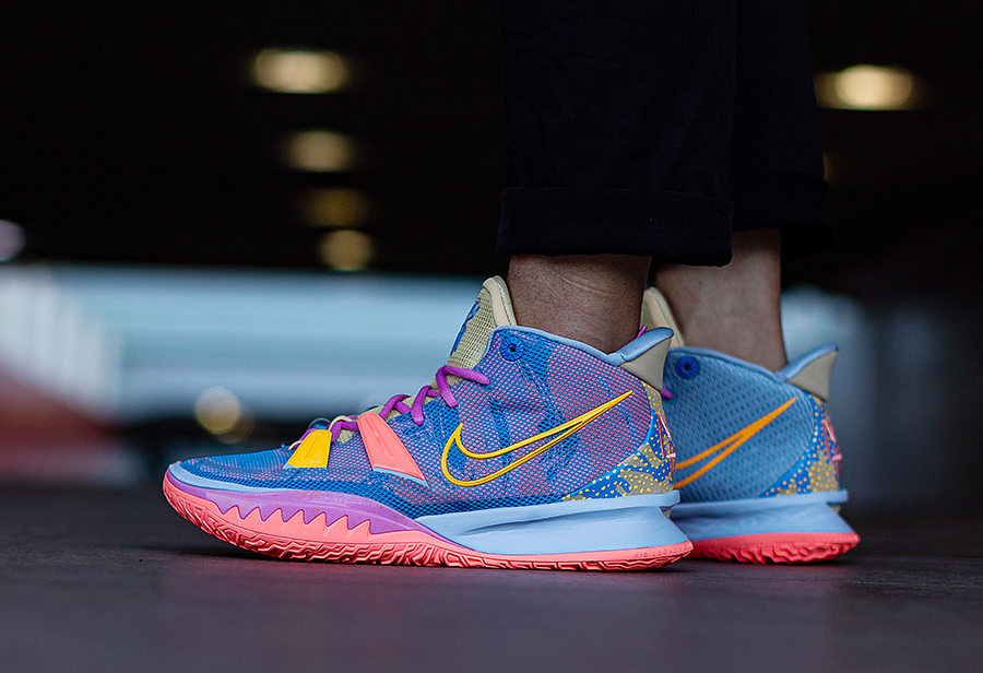 耐克的收官之作,nikekyrie7expression欧文上脚