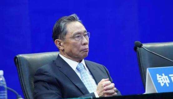 罗翔讲法律大家都犯过法吗,罗翔讲的离谱法律真实事件