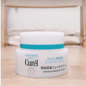 适合年轻人的一款平价面霜,平价好用抗初老的面霜有哪些