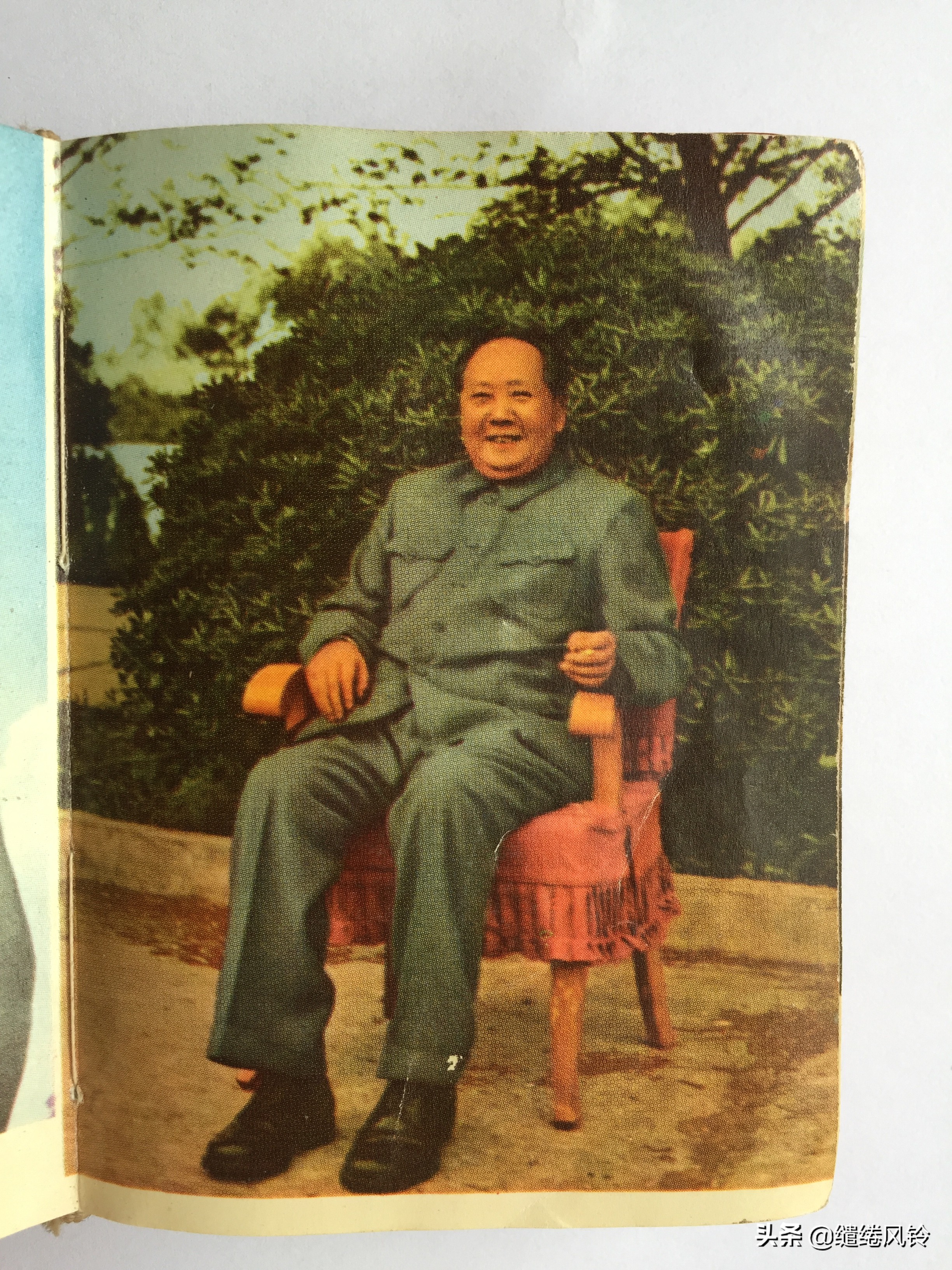 《毛主席诗词》：一本极其珍贵的“红宝书”，永恒不朽的经典篇章