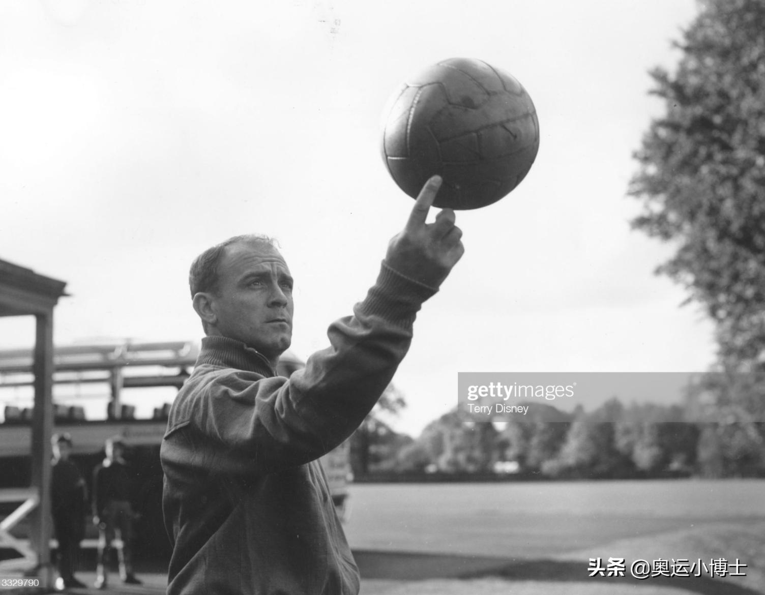 2023金球奖梅西获奖全过程,2013年金球奖梅西数据