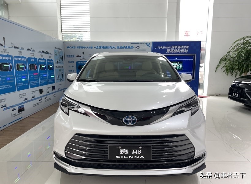 到店体验丰田埃尔法,到店体验实车谈谈感受