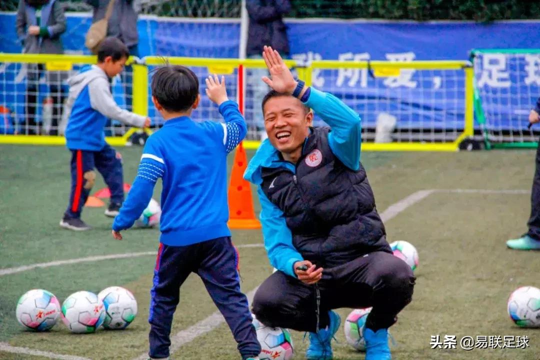 踢足球作文,如果可以不上学作文250字