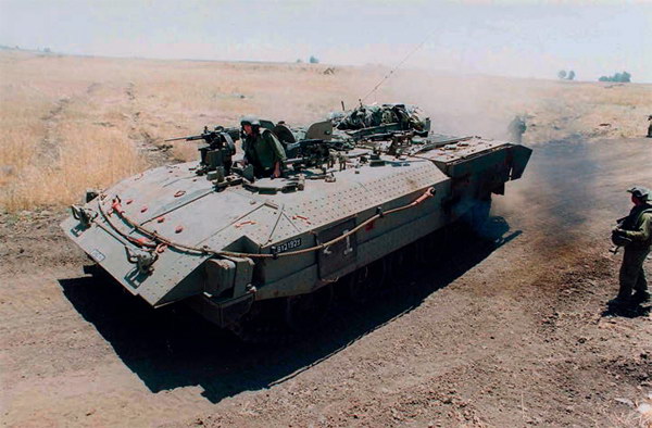 以色列魔改m113装甲车,以色列魔改坦克装甲车