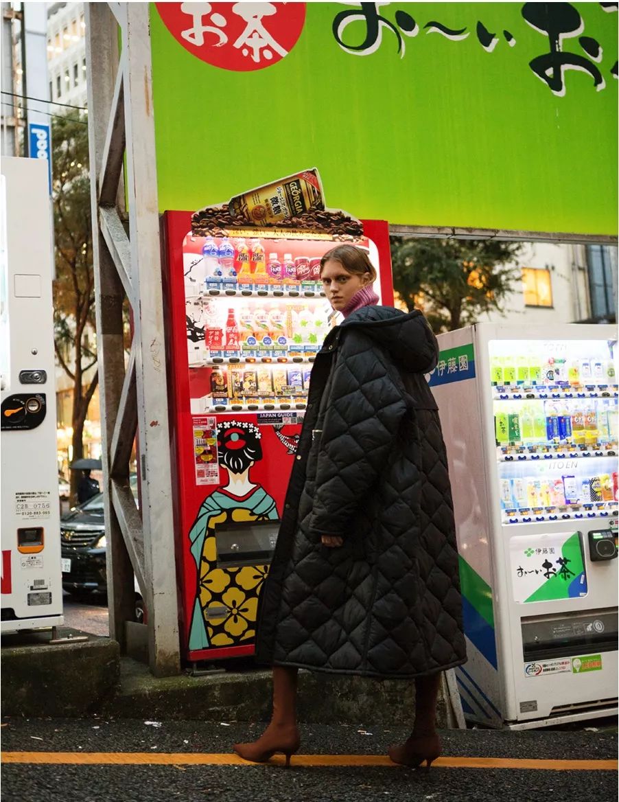 闊╁墽濂充富绌挎惌鍝佺墝,闊╁墽濂宠绌挎惌鍝佺墝