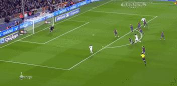 拒绝球场暴力庆祝方式,暴力铲球的防守