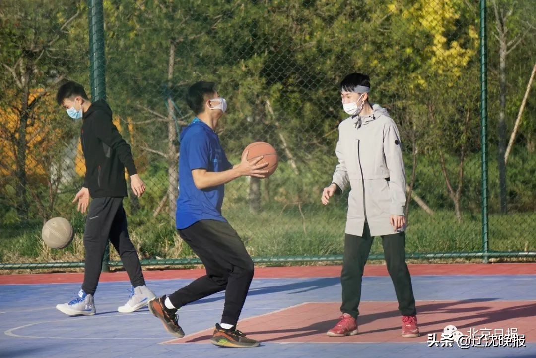 打球要戴口罩吗,打球要不要戴口罩