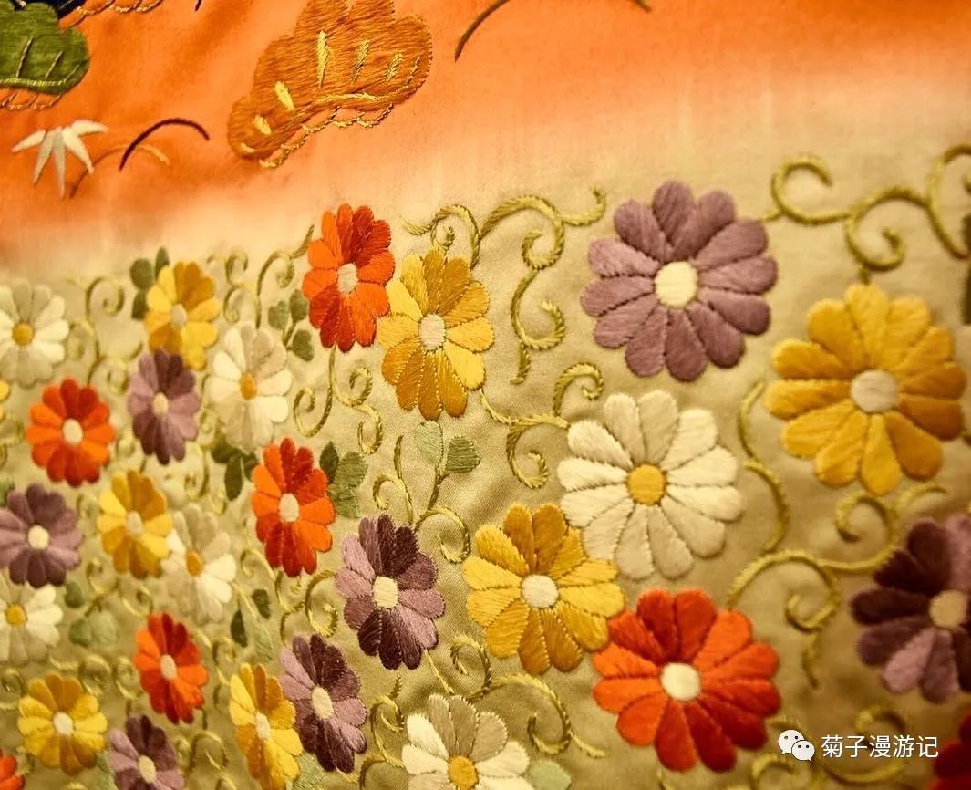 京百工系列之京绣--花随玉指添春色，鸟逐金针长羽毛