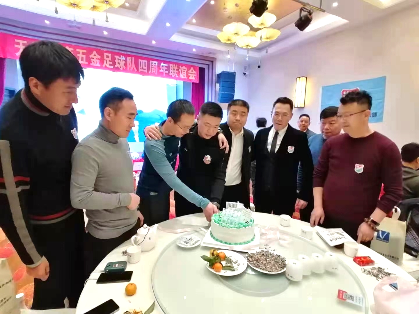 林谷春出席天津苏商五金足球队四周年联谊会崔银所致辞