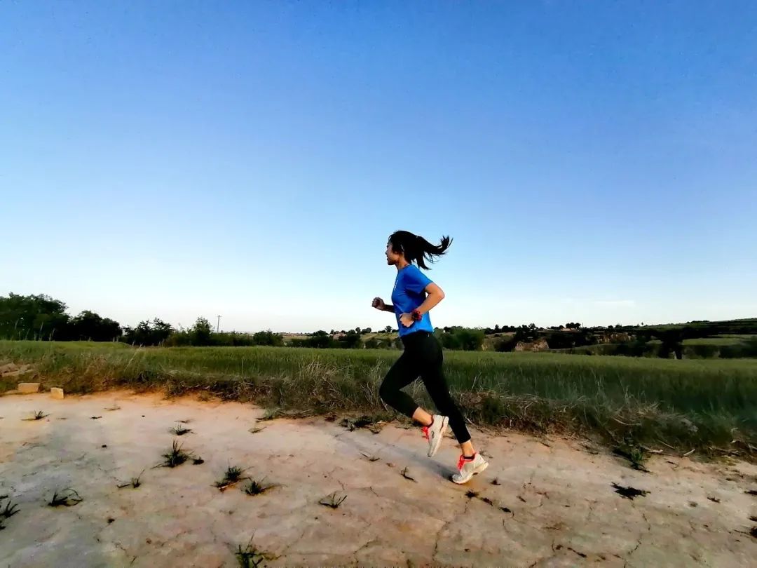 卡西欧gbd-h1000使用全部教程,卡西欧gbd-h1000哪年的