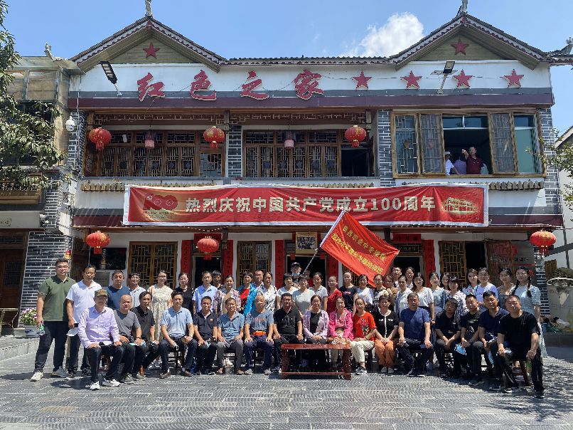 医学小常识一一胸痛咋会事？