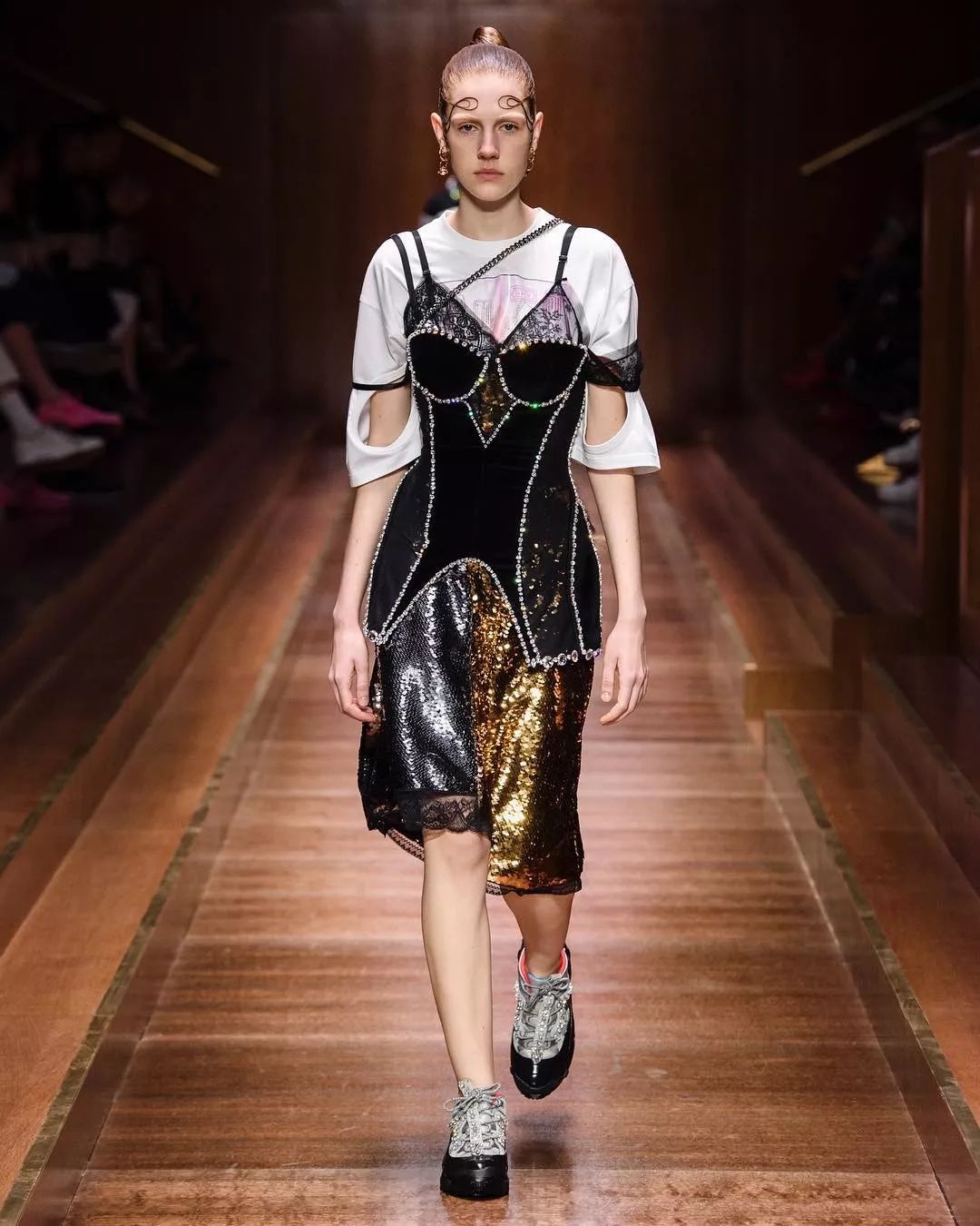 璁捐甯坆urberry,璁捐甯坮iccardo