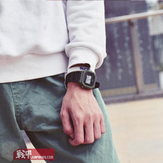 casio卡西欧户外登山运动表,卡西欧七年电力复古手表橙色测评