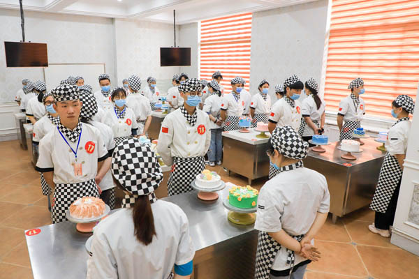 差几分上本科要不要复读,高考失利上一本还是复读