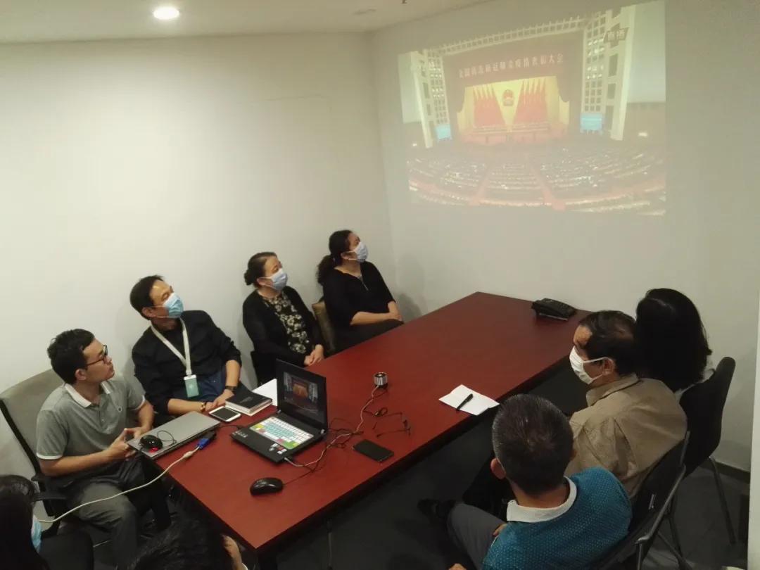 记住他们，纺织行业这些集体和个人获得全国抗疫先进表彰，中国纺联组织收看表彰大会