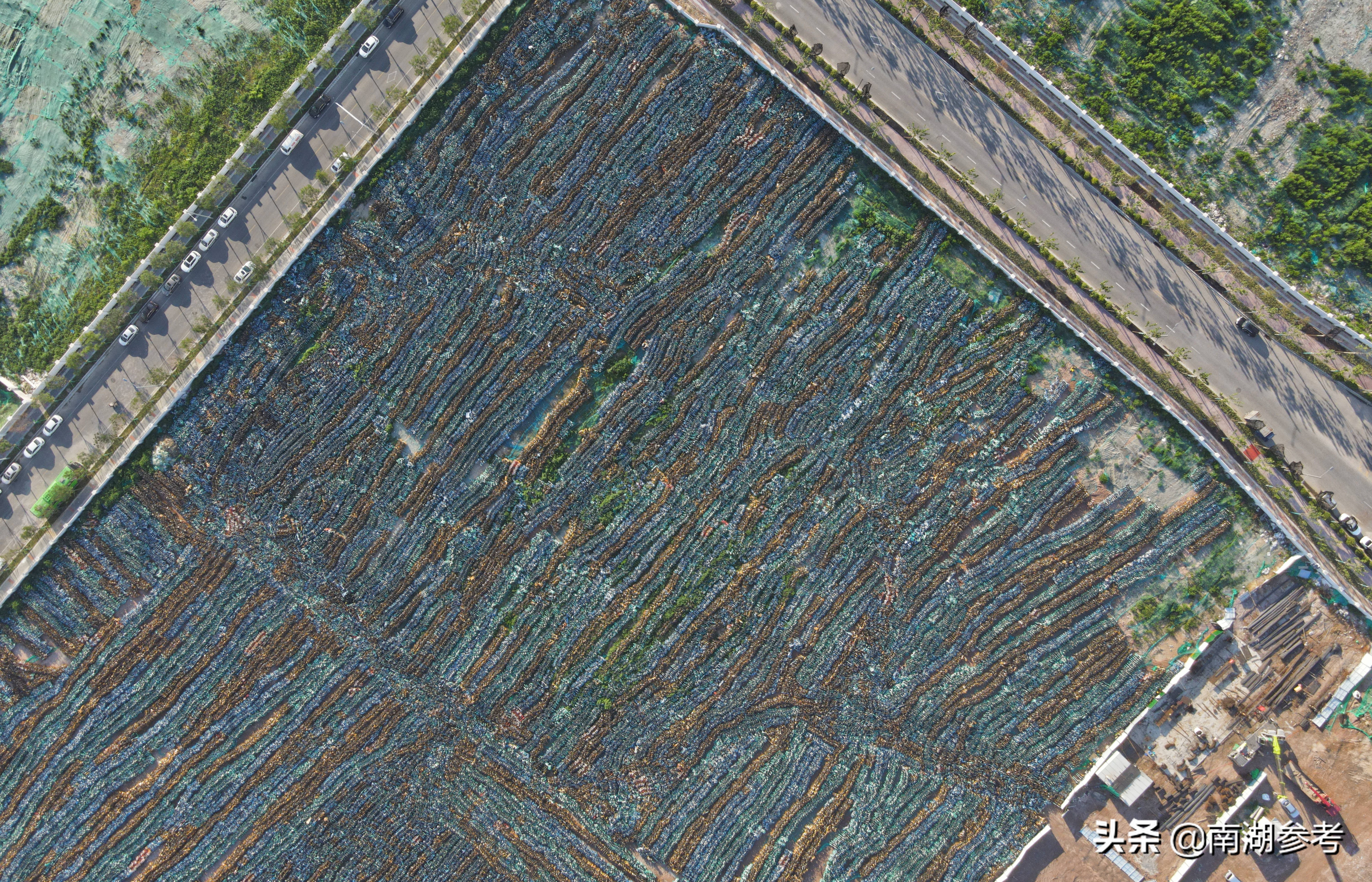 西安共享单车坟场,几十万辆共享单车坟场