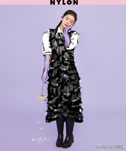 借问酒家何处有牧童,借问酒家何处有牧童来自黄鹤楼