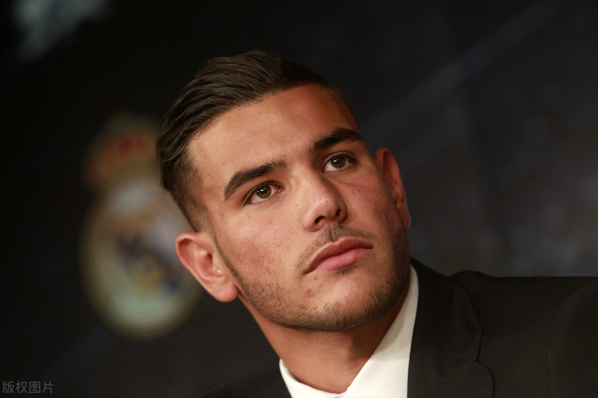 明明可以靠颜值却要打篮球,明明可以靠颜值却偏偏靠篮球