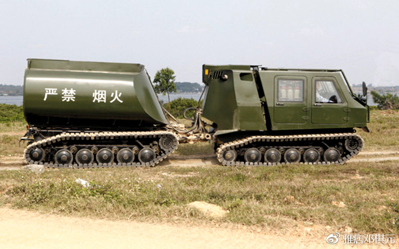 铰接式履带全地形车,中国最新款蟒式履带军用全地形车