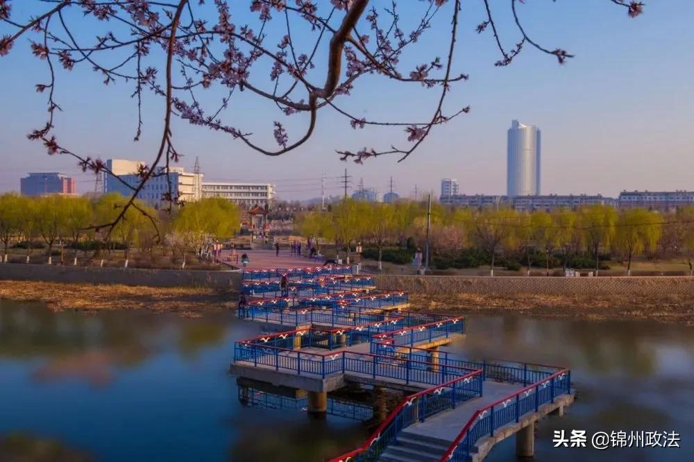 锦州有个公园能看到全国很多景点,锦州这些公园你都去过吗