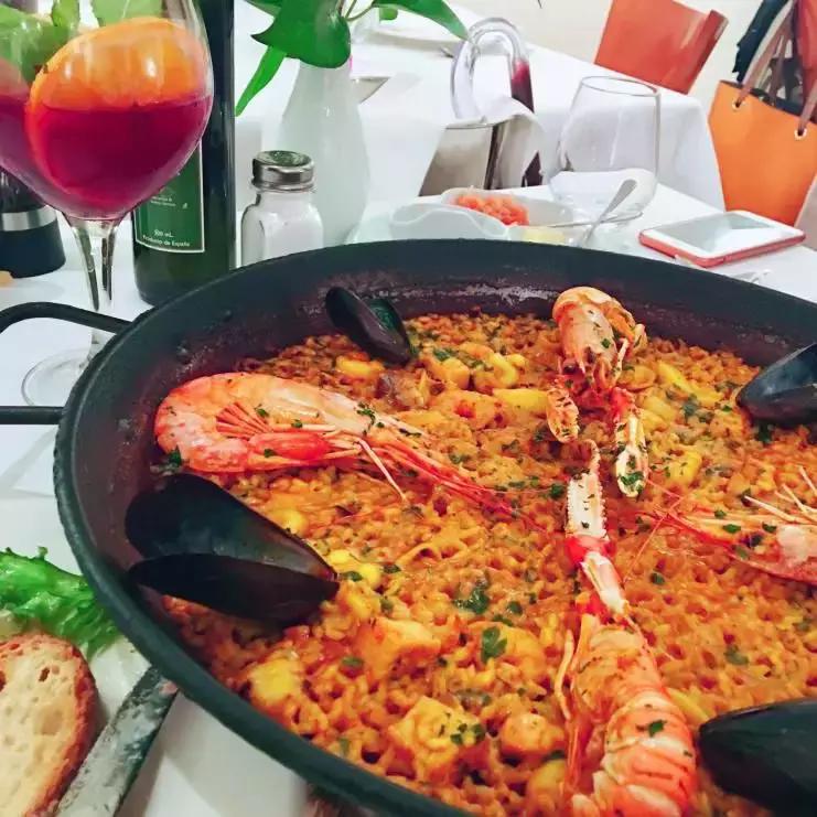 维吾尔女留学生,留学生眼中的西班牙现状