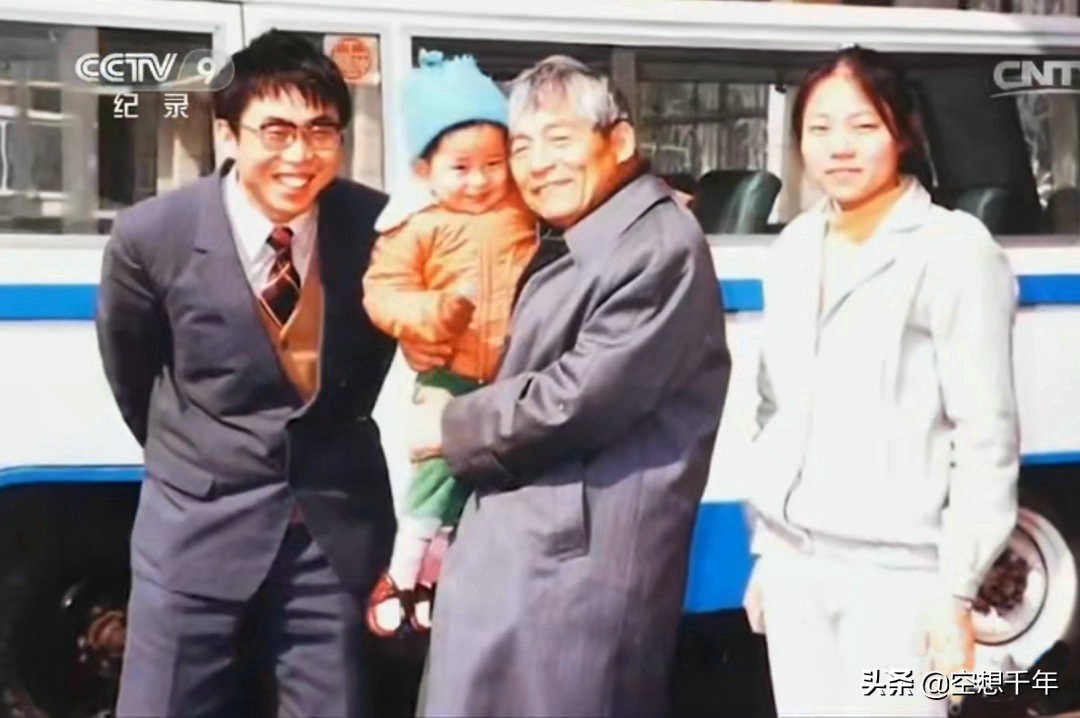 小林觉醉打柳时熏来龙去脉,小林觉为什么打伤柳时熏