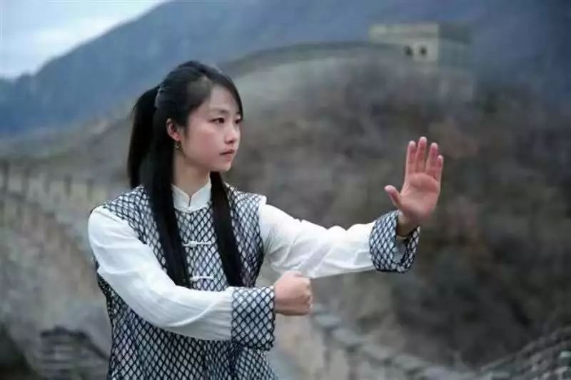 打拳体育老师,打拳的体育老师