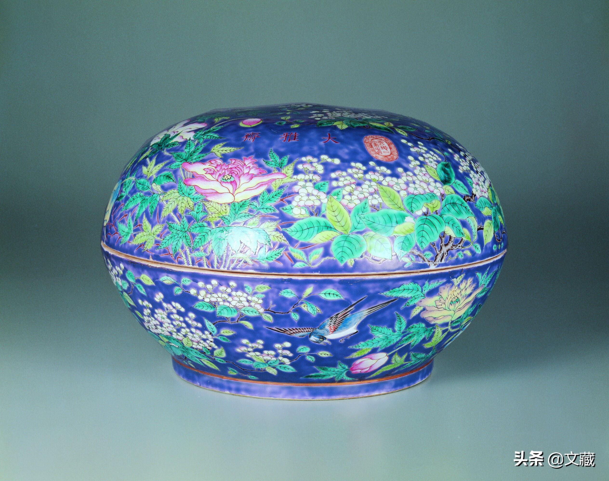 清代乾隆年粉彩花鸟诗文六角瓶,清代乾隆官窑粉彩双耳大罐