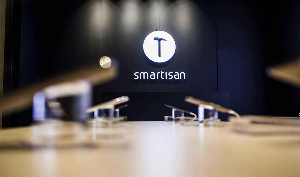 坚果回应手机业务暂停,坚果手机会取消业务吗