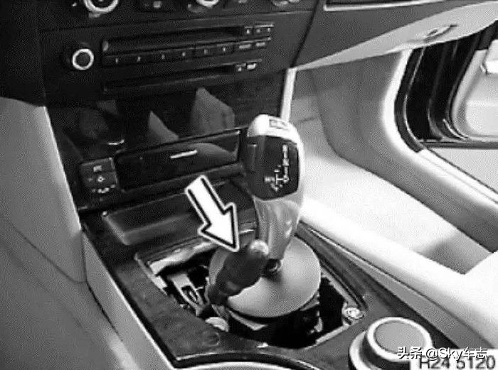 宝马应急解除p挡方法,宝马怎么应急解挡