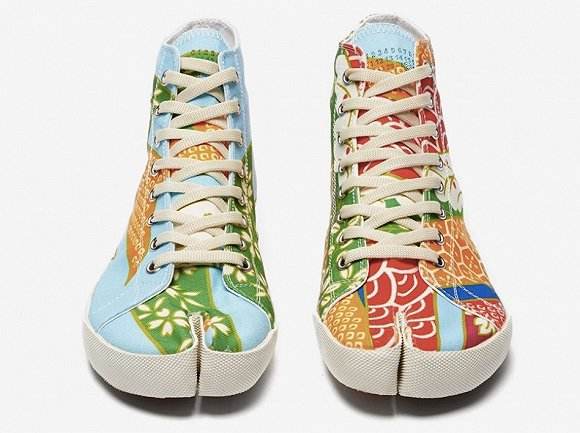 出街鞋子怎么选？丑萌的分趾鞋可以很百搭，让造型时尚又独特