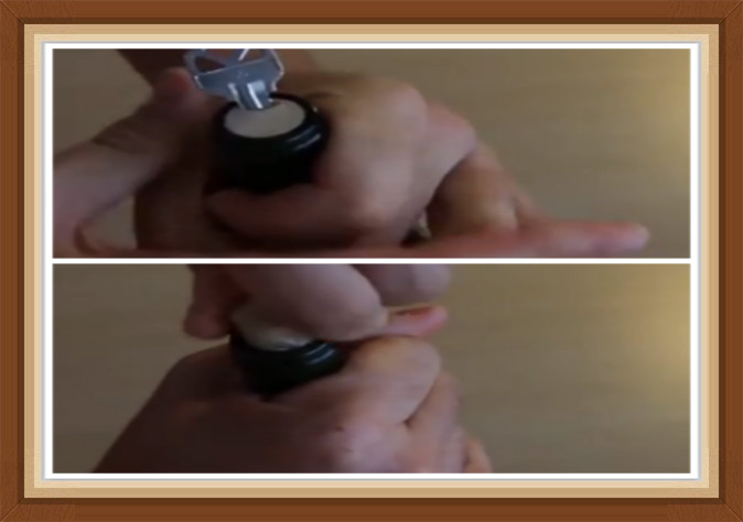 没有开瓶器怎么开红酒瓶最简单,红酒没有开瓶器怎么开瓶塞视频