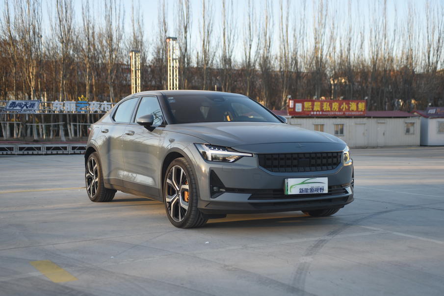 特斯拉新款model3与极星2,特斯拉新款model3和极星2