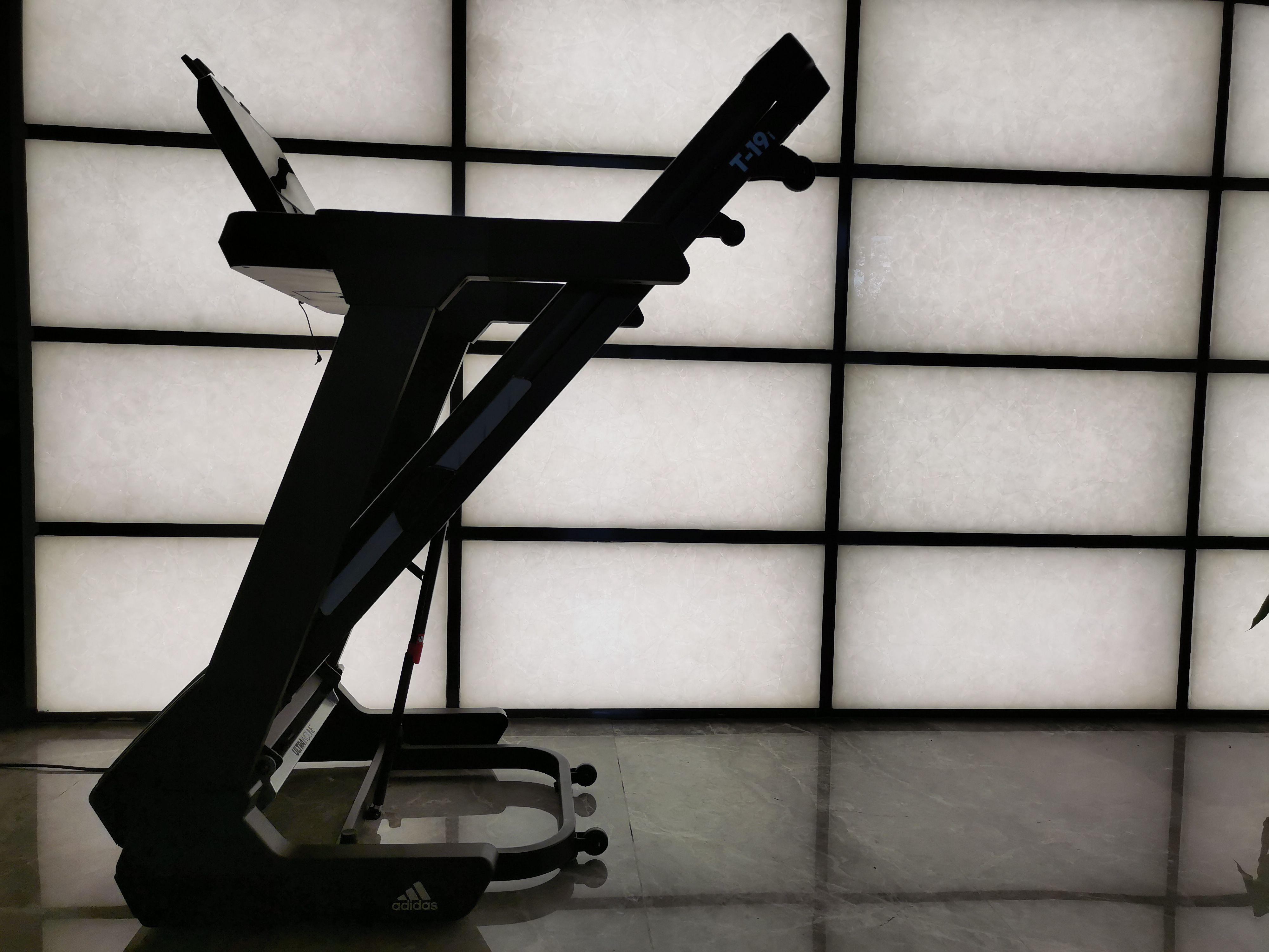 阿迪达斯跑步机t-19x,阿迪达斯轻爵跑步机