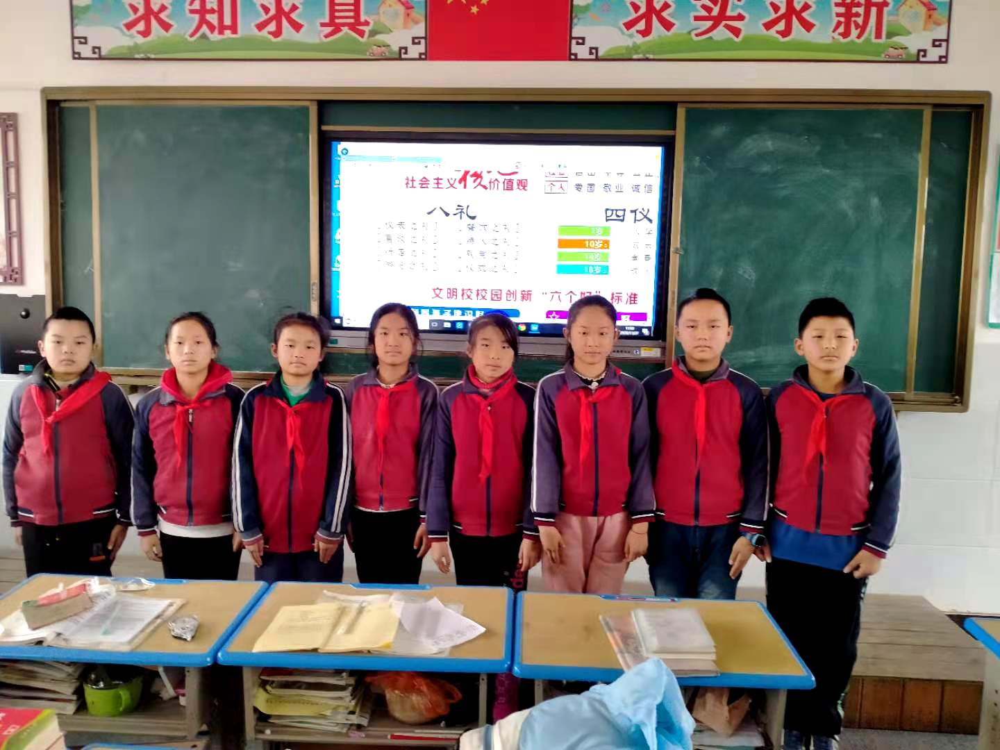 让礼仪之花在校园美丽绽放,让礼仪之花开遍校园