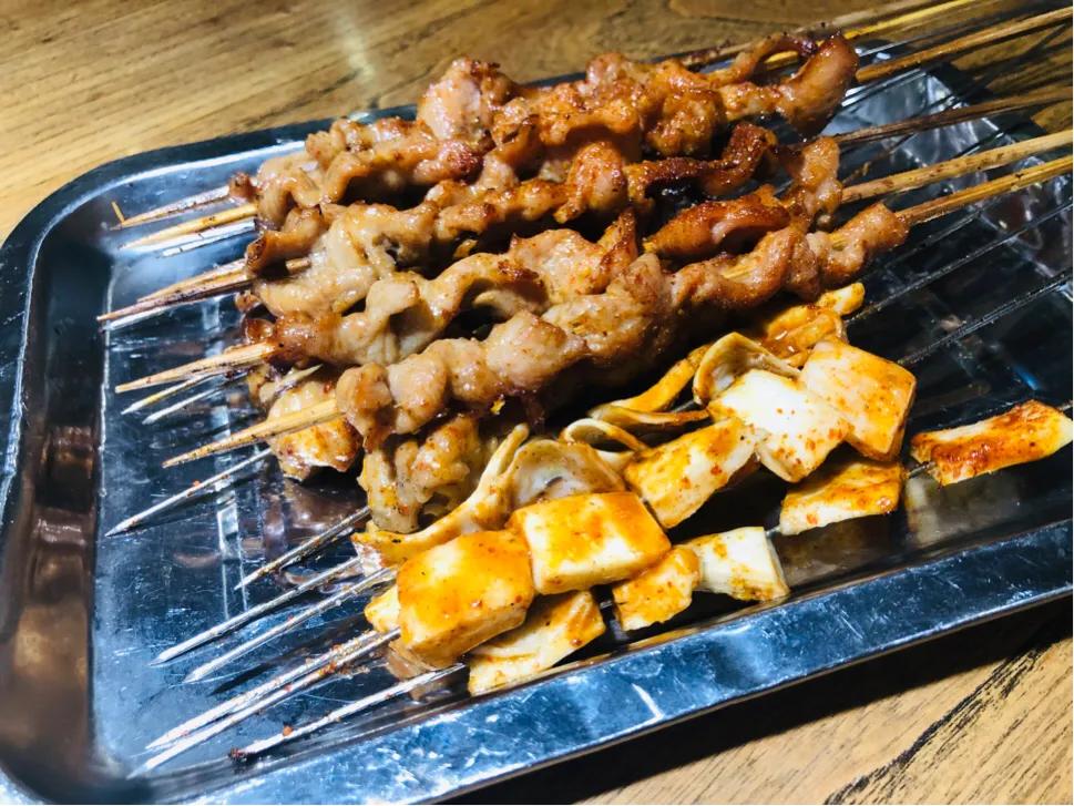 姚明去的哪家大排档,姚明夜市打篮球