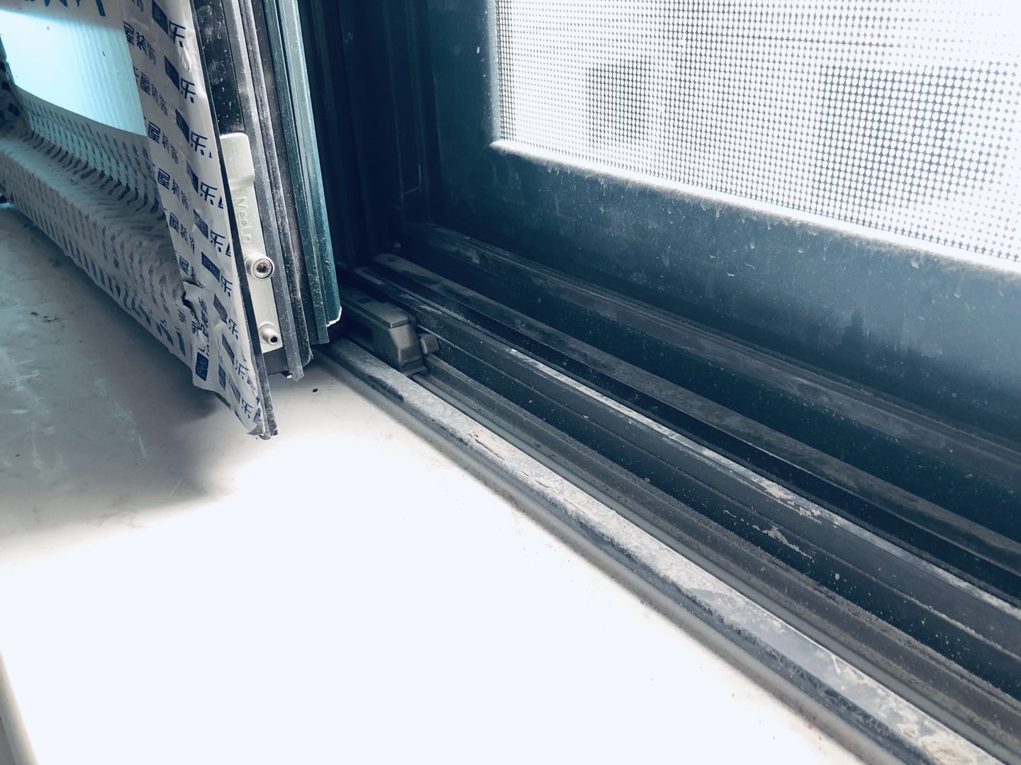 10小时全程体验开荒保洁之后，才发现这活很重要但真的不好做