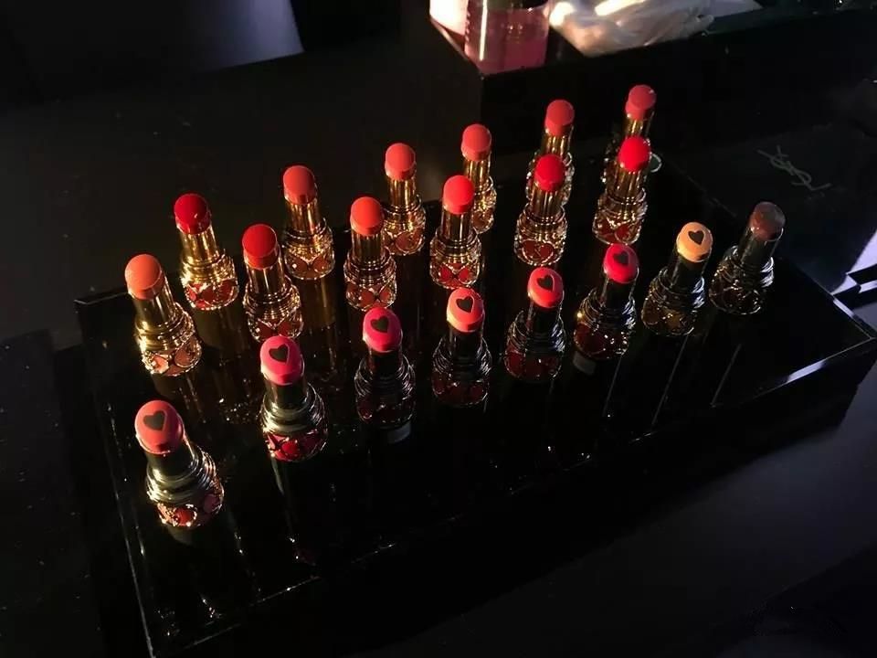 ysl唇膏必买,ysl黑心唇膏草莓红