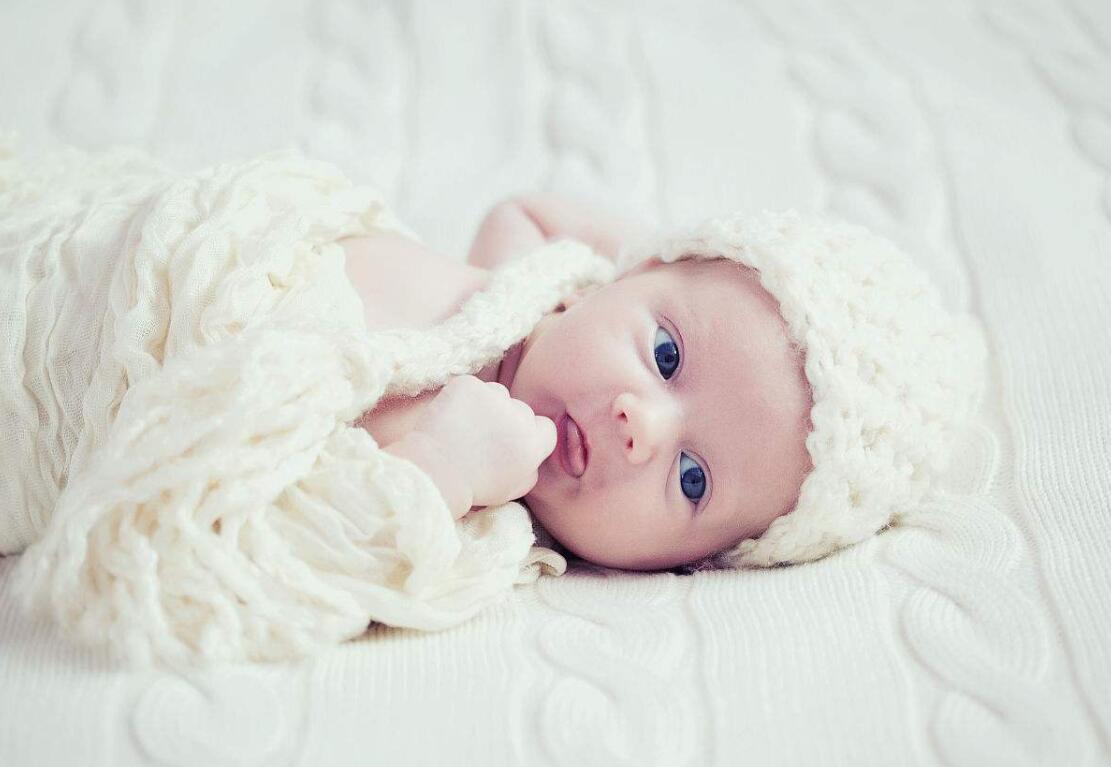 如何科学喂养新生儿,如何喂养照顾新生儿